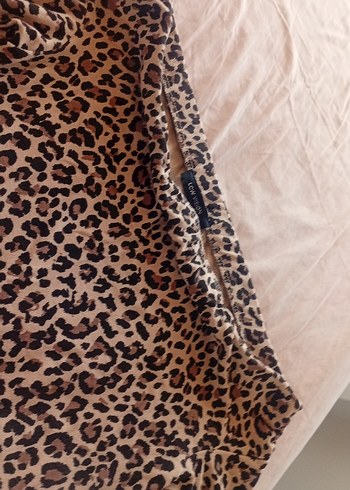 Kahverengi Leopar Desenli Kadın Bluz - Görsel 3