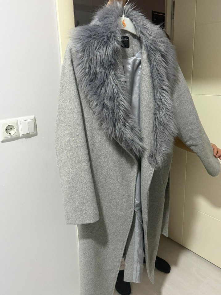 Gri Kaban, Yumuşak Kürk Detaylı - Görsel 2