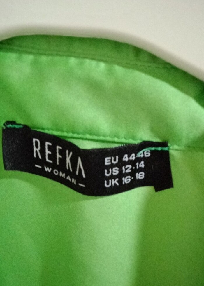 Yeşil saten gömlek - Görsel 2