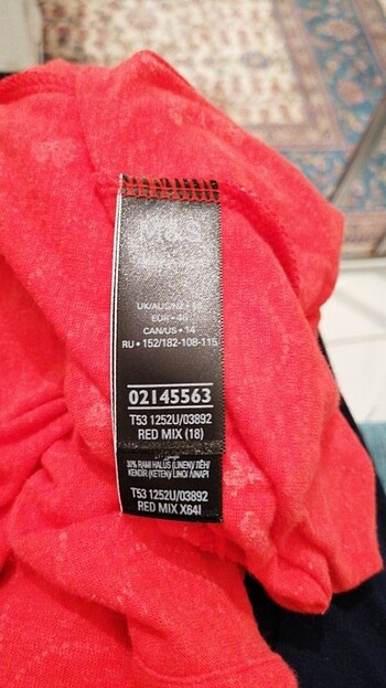 46 Beden kırmızı Renk Marks and Spencer Bluz