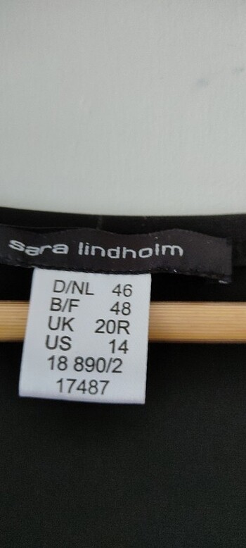 48 Beden siyah Renk Sara Lindholm Tunik