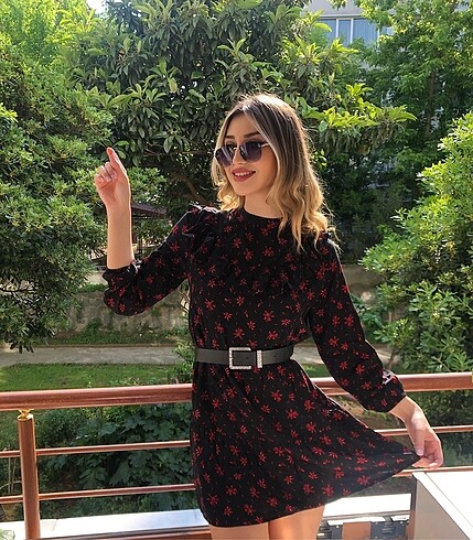 Trendyol & Milla Dokuma Kumaş Çiçekli Elbise
