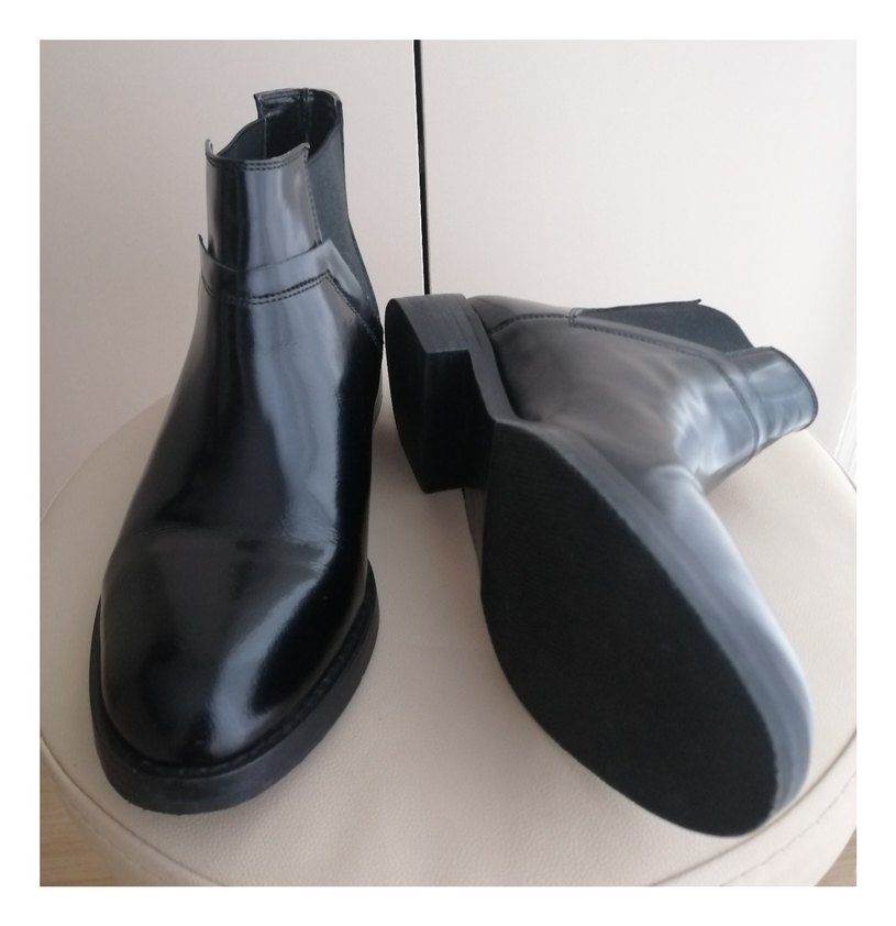 Siyah Minimalist Kadın Botlar - Görsel 4