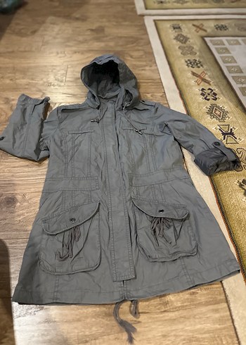 LC Waikiki Gri Kapüşonlu Uzun Kadın mont parka