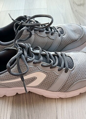 Decathlon Erkek Çocuk Spor Ayakkabı 
