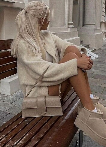 UGG platform 