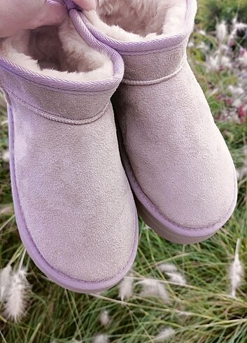 Ugg UGG platform