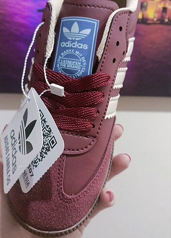 Adidas Samba