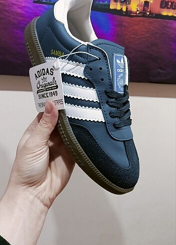 Adidas Samba