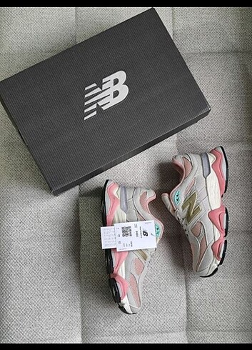 New balance 9060