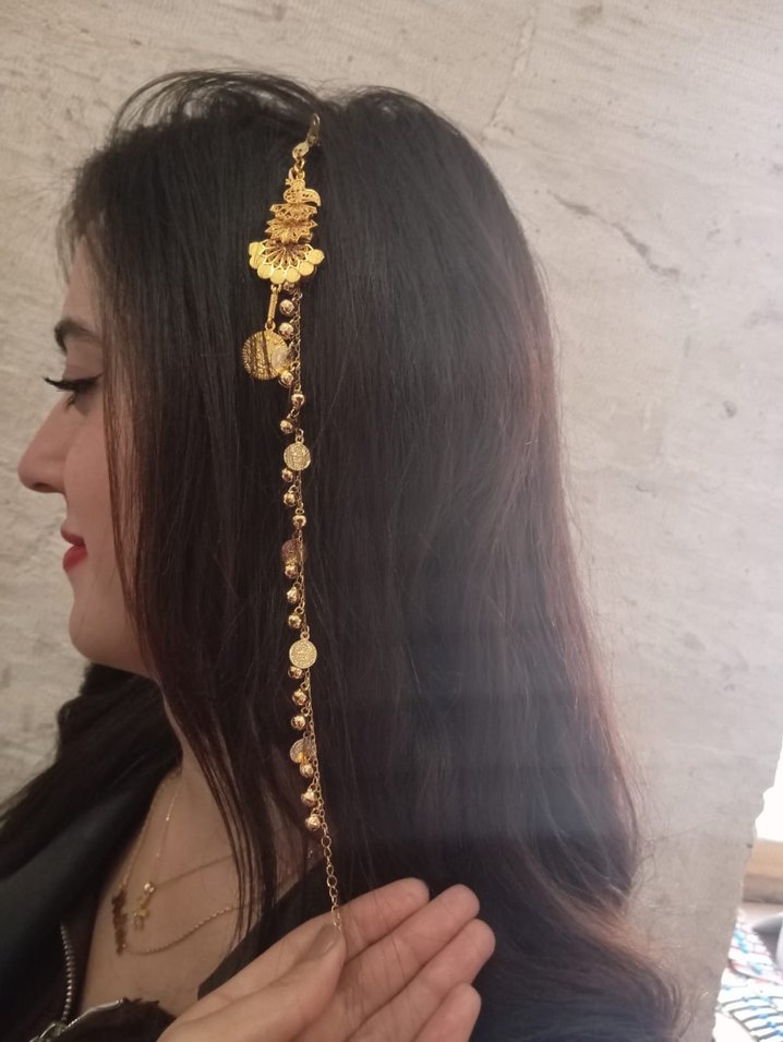 Püsküllü Parlak Altın Renkli Sıla tokası Saç Aksesuarı - Görsel 2