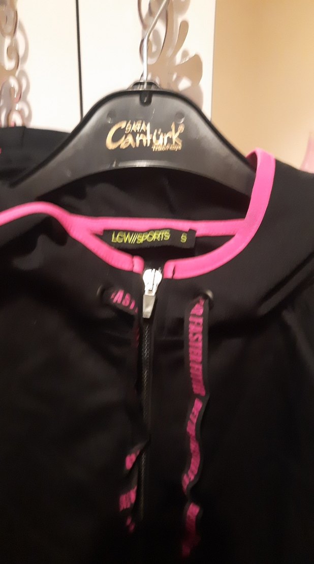 Siyah Kapüşonlu Fermuarlı Ceket - Görsel 2