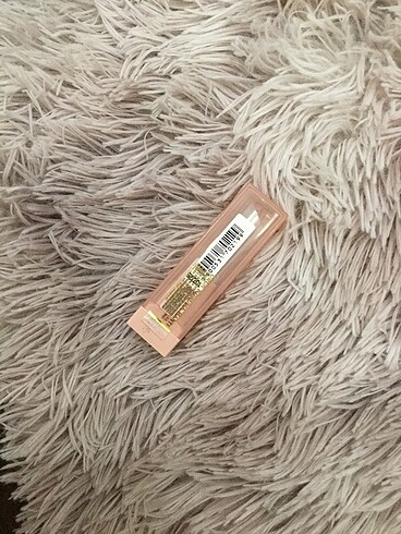  Beden pembe Renk Maybelline Glaze Oil Balm 