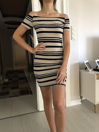 Zara Çizgili bandaj elbise