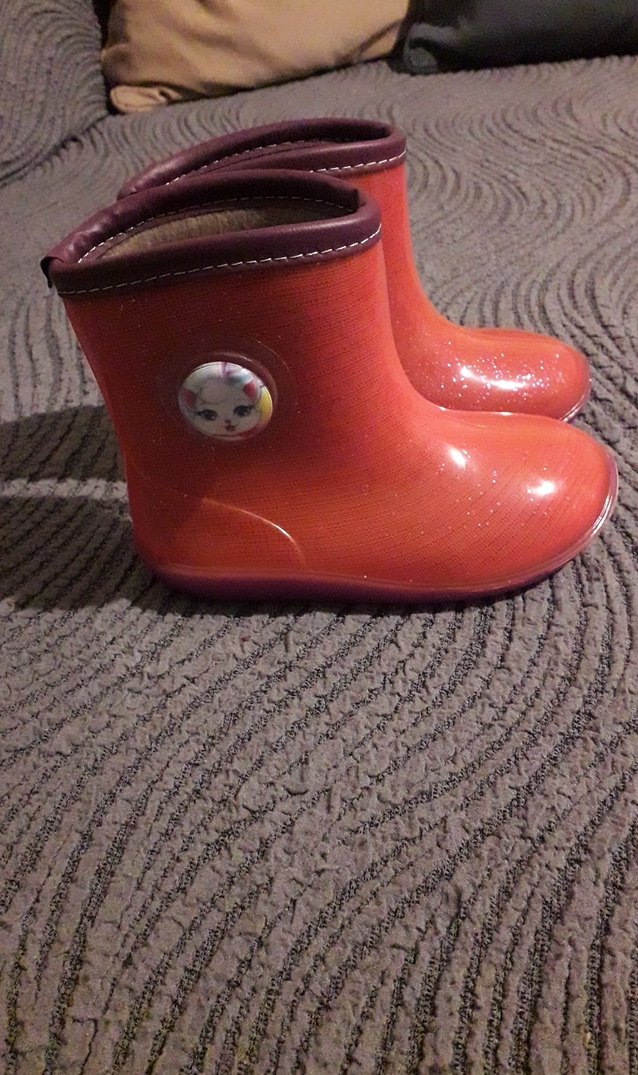 Kız Çocuk Parlak Kırmızı Kauçuk Bot - Görsel 3
