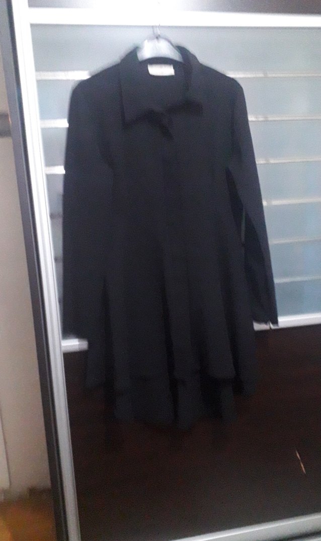 siyah gömlek fırfır detaylı arkadan kuğu gbi - Görsel 2