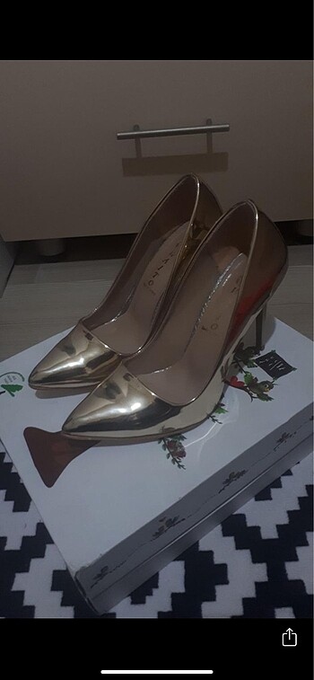 39 Beden Stiletto