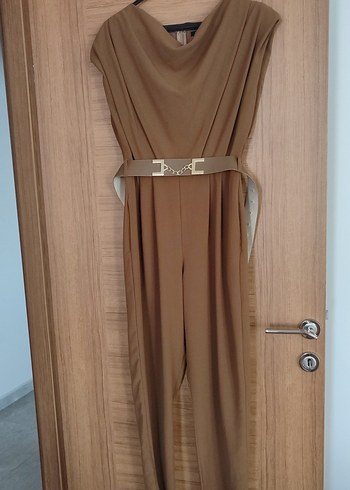 Bej Kemerli Uzun Kadın Tulum