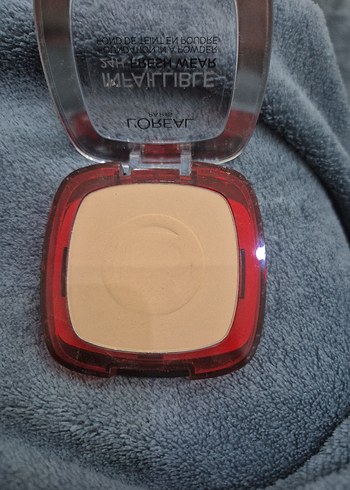 L'Oréal Pudra Fondöten - Görsel 2