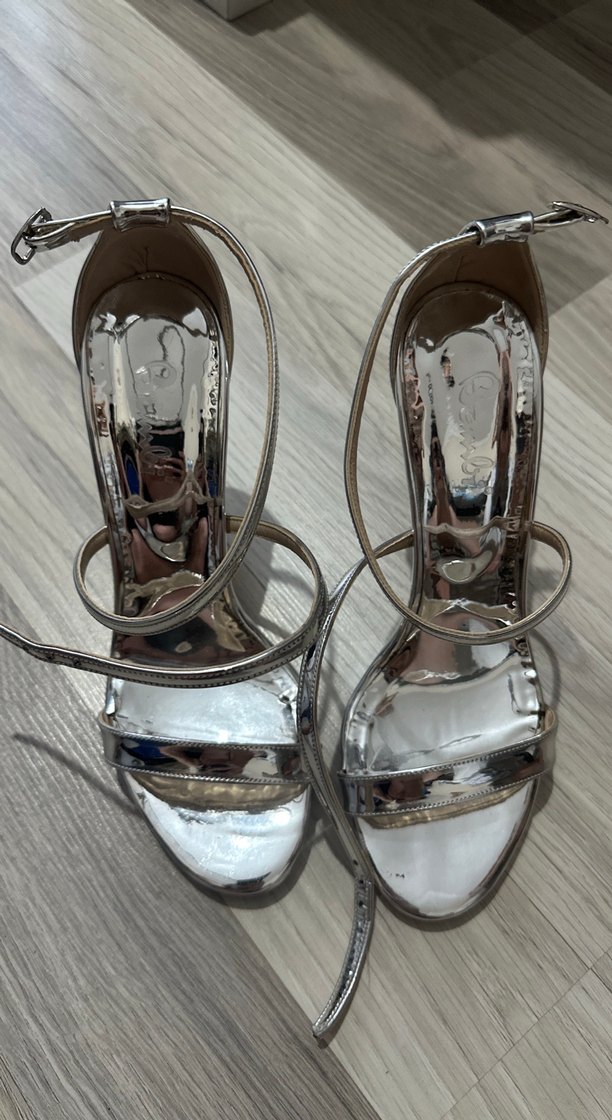 Gümüş  Renkli Metal Tokalı İnce Topuklu Kadın Ayakkabı - Görsel 2