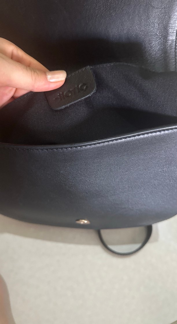 Siyah Deri Kürklü Kadın Omuz Çantası - Görsel 4