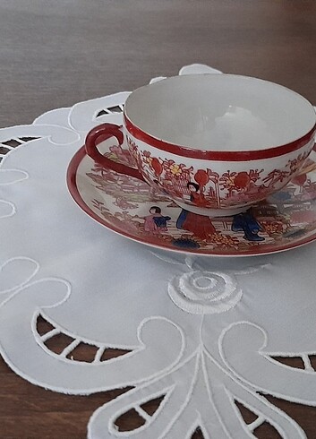  Beden çeşitli Renk Geyşa figürlü japon çay fincanı 