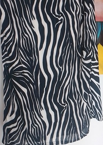 s Beden siyah Renk Zebra Desenli Uzun Piliseli Midi Etek