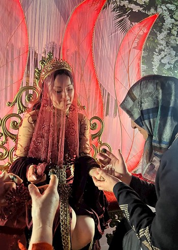 Bordo Nakışlı taş işlemeli duvak - Görsel 3