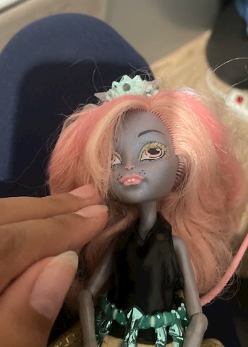 Beden Monster high fare