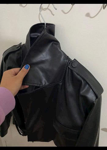 m Beden Kemerli Siyah Deri Kadın Ceket