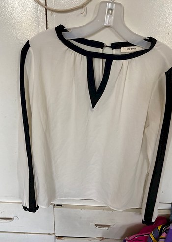 Zara Kemerli V Yakalı Uzun Kollu Beyaz Bluz