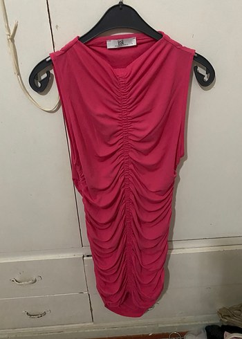 Pembe Drapeli Kolsuz elbise