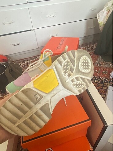 39 Beden Renkli spor ayakkabı