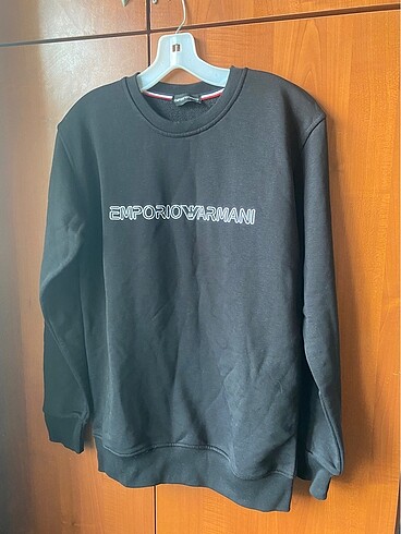 Siyah sweatshirt