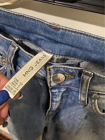 34 Beden mavi Renk Mango jean