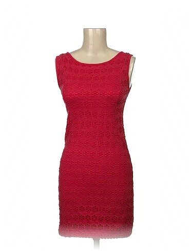 PreLoved Kısa Elbise %70 İndirimli.