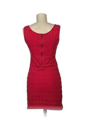 s Beden PreLoved Kısa Elbise %70 İndirimli.