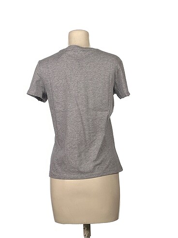 l Beden Diğer T-shirt %70 İndirimli.