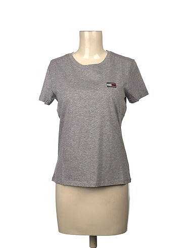 Diğer T-shirt %70 İndirimli.