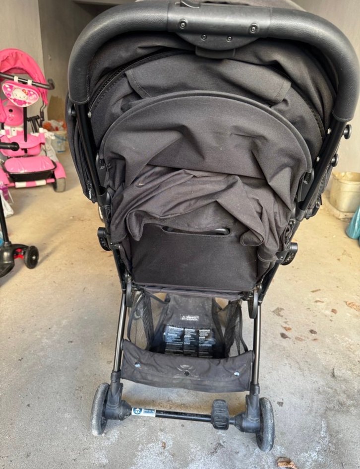 Siyah Bebek Arabası - Görsel 4