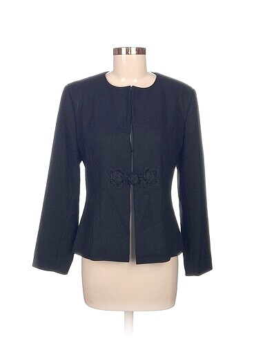 Diğer Blazer %70 İndirimli.