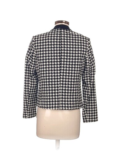 38 Beden Koton Blazer %70 İndirimli.