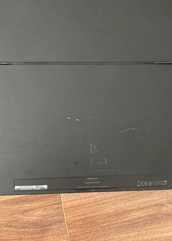 Beden PlayStation 4 Oyun Konsolu TEK KOLU VARDIR. KOLU ORJİNALDİR.