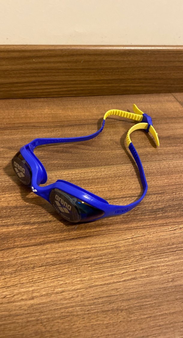 Arena Mavi Yüzücü Gözlüğü Velcro Bantlı 6/12 YAŞ - Görsel 3