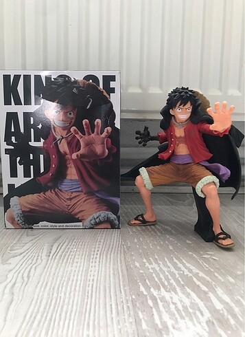 King of artist Luffy figür