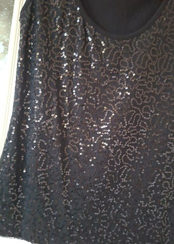 Parlak Siyah Kolsuz Kadın Bluz - Görsel 2