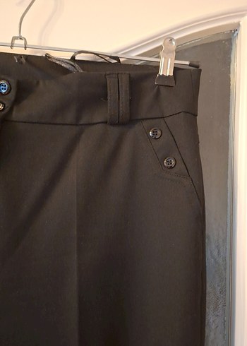 Düğmeli Siyah Kadın Kumaş Pantolon - Görsel 3