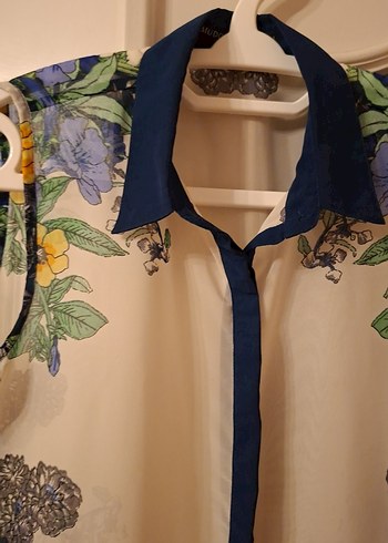 Mavi Çiçek Desenli Kolsuz Bohem Gömlek - Görsel 3