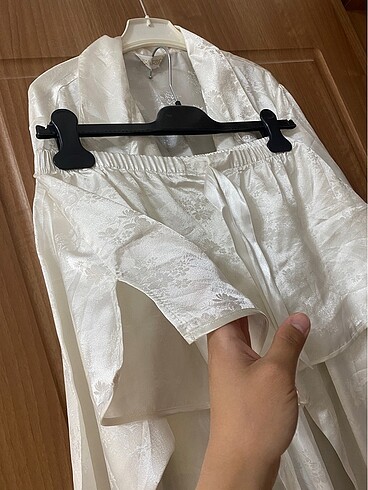 l Beden ten rengi Renk Gecelik takımı