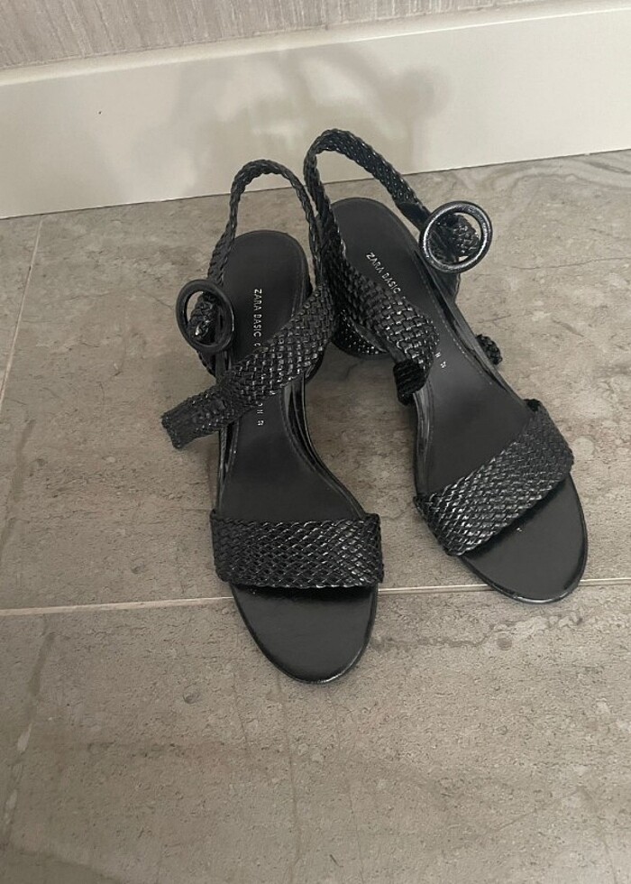 Zara topuklu sandalet - Görsel 5